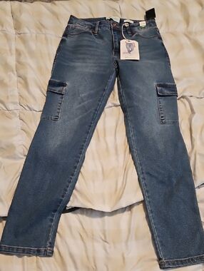 Re Generation Cargo Brand Women's Straight-Leg Jeans in Mid Blue